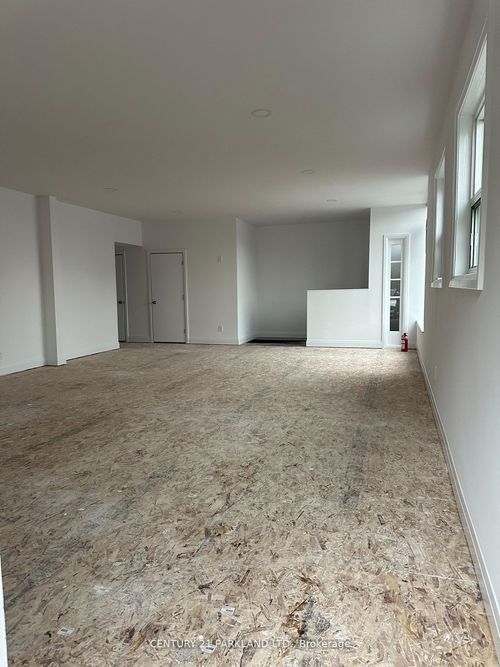 c-1831 Main St W, Hamilton, ON, L8S1H6 | Card Image