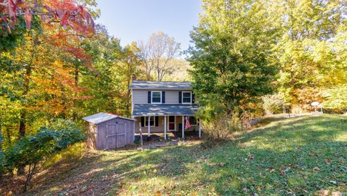 200 Cascade Dr, Vinton, VA, 24179-3817 | Card Image