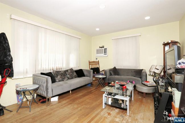 25 Marion Ave, House other with 3 bedrooms, 3 bathrooms and null parking in Rochelle Park NJ | Image 10