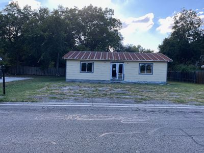 115 S Guadalupe Street, Home with 0 bedrooms, 0 bathrooms and null parking in Lockhart TX | Image 2