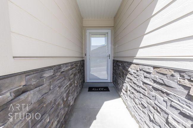 View of exterior entry | Image 5