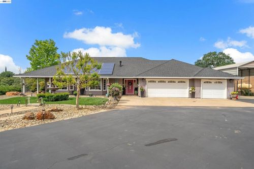 2767 Canoe St, Copperopolis, CA, 95228-9537 | Card Image