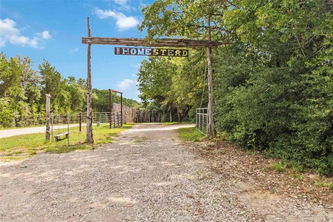 Gated entry | Image 5