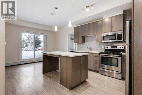 117-15233 1 St Se, Calgary, AB, T2X0X5 | Card Image