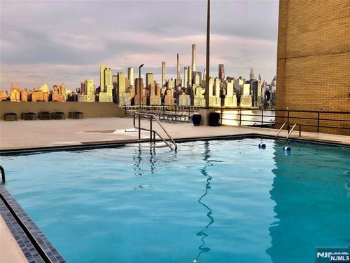 6600 Kennedy Blvd E, West New York, NJ, 07093-4232 | Card Image