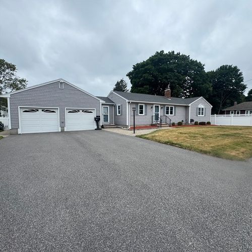 37 James St, Taunton, MA, 02780-1514 | Card Image