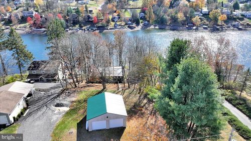 1503 Wynonah Dr, AUBURN, PA, 17922-9302 | Card Image