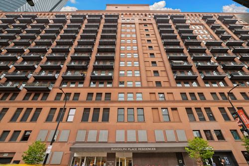 apt-730-165 N Canal St, Chicago, IL, 60606-1521 | Card Image
