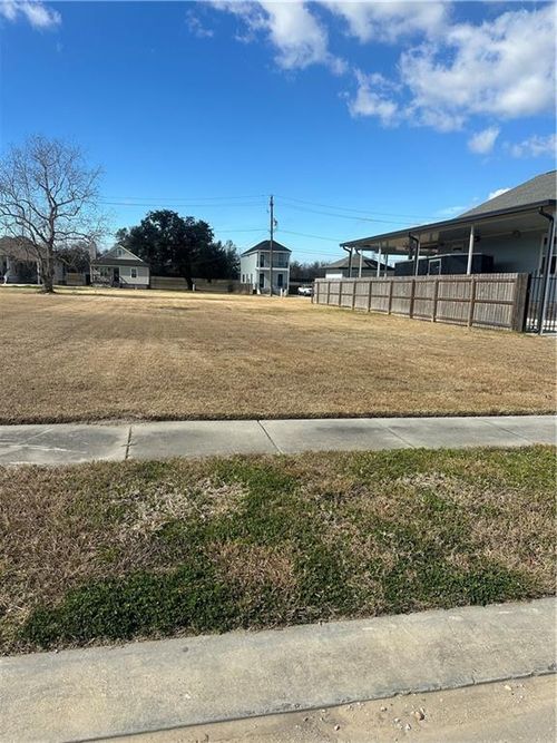 1926 Rose Street, Arabi, LA, 70032 | Card Image