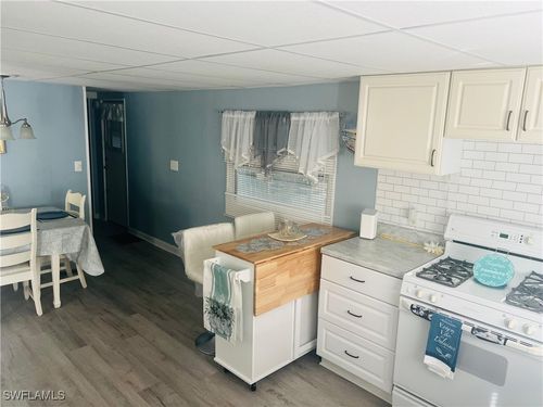 310-471 Palm Dr, NAPLES, FL, 34114-8717 | Card Image