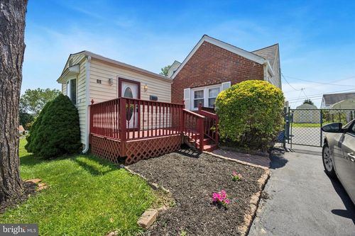 88 Seward Ln, ASTON, PA, 19014-2015 | Card Image