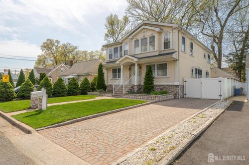 13 5th Ave, Linden, NJ, 07036-3603 | Card Image