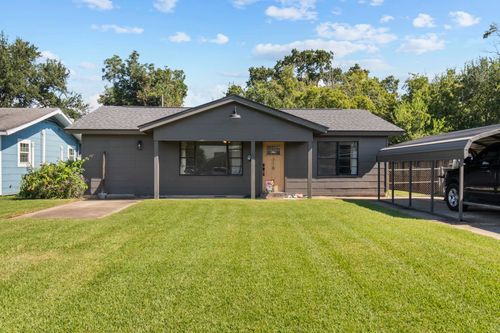 718 Central Dr, Port Neches, TX, 77651-3707 | Card Image