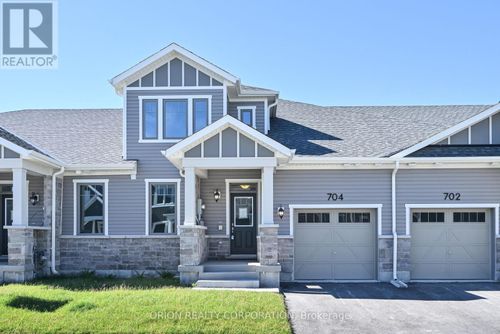 704 Sargeant Place, Innisfil, ON, L9S0S9 | Card Image