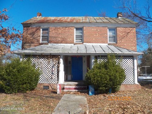 132 W Peterson St, Edenton, NC, 27932-1836 | Card Image