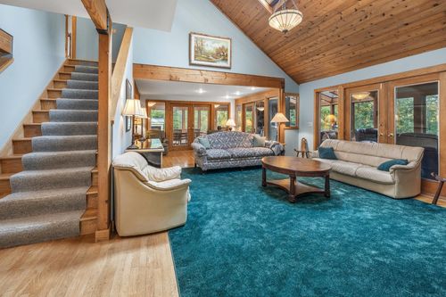 6 Old Ridge Rd, Winhall, VT, 05340-8836 | Card Image