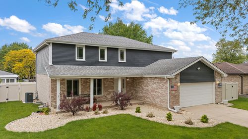 11030 Granite Dr, Mokena, IL, 60448-1072 | Card Image
