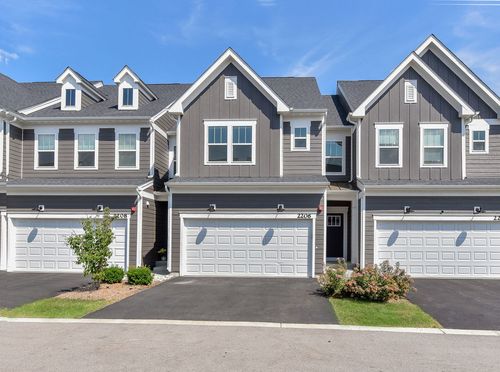 2206 Weatherbee Ln, Naperville, IL, 60563-1130 | Card Image