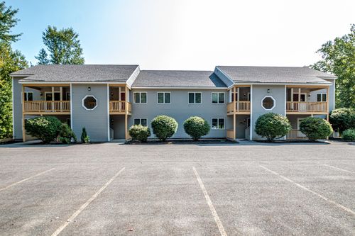 73-17 Purple Finch Rd, North Conway, NH, 03860 | Card Image