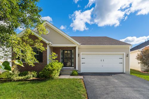 8580 Old Field Birch Dr, Blacklick, OH, 43004-8833 | Card Image
