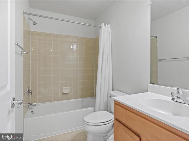 25486 Hopton House Ter, Townhouse with 3 bedrooms, 4 bathrooms and null parking in CHANTILLY VA | Image 13
