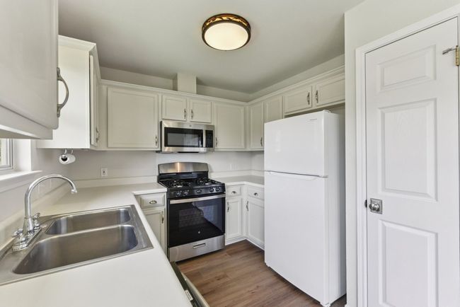 906 Jasmine Trl, House other with 3 bedrooms, 2 bathrooms and 4 parking in Georgetown TX | Image 11