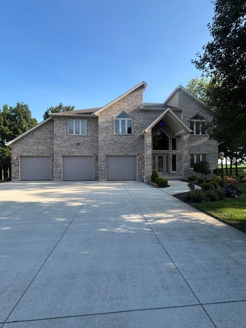 216 Candlewood Pl, Saint Marys, OH, 45885-9660 | Card Image