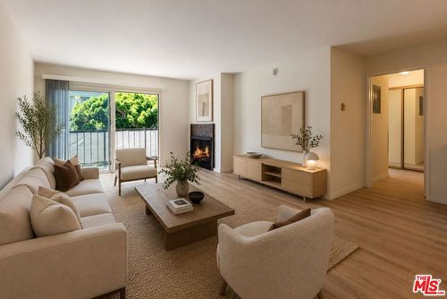 45-8163 Redlands Street, Los Angeles, CA, 90293 | Card Image