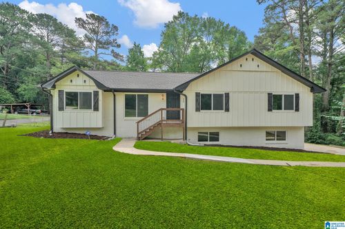 429 4th Ave, Pleasant Grove, AL, 35127-1258 | Card Image