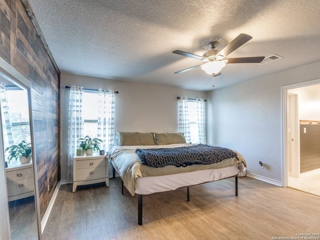5726 Chestnut Xing, House other with 4 bedrooms, 3 bathrooms and null parking in San Antonio TX | Image 14
