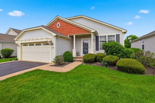 13284 W Essex Ln, Huntley, IL, 60142-7704 | Card Image
