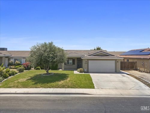 5501 Baja Dr, Bakersfield, CA, 93307-3190 | Card Image