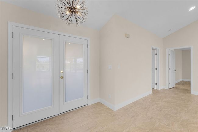 Front Interior Entry | Image 5