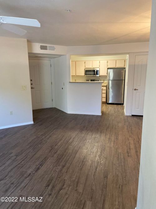 10104-5751 N Kolb Road, Tucson, AZ, 85750 | Card Image