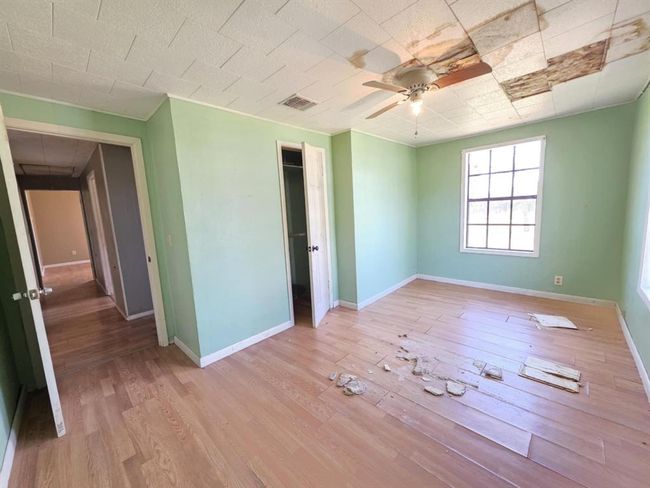 235 2 Nd St, House other with 3 bedrooms, 2 bathrooms and null parking in Van Vleck TX | Image 19