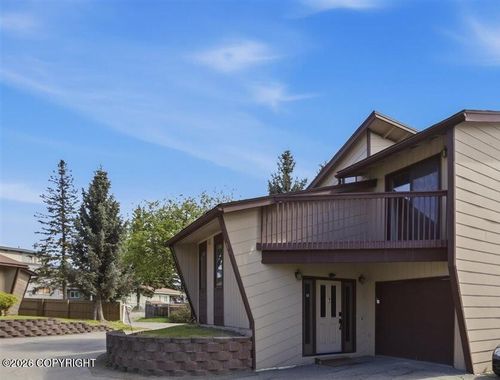1a-100 Bunnell St, Anchorage, AK, 99508-5818 | Card Image