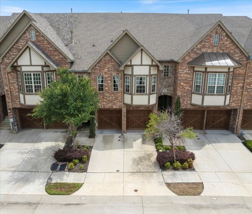 556 Waterloo Dr, Lewisville, TX, 75067-5406 | Card Image