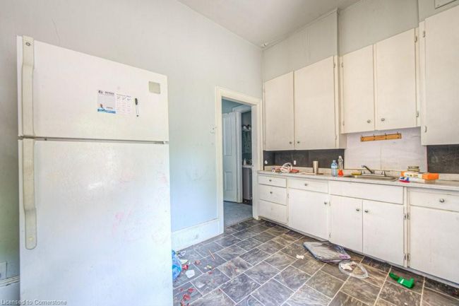 245 Ainslie St S, Home with 7 bedrooms, 0 bathrooms and 12 parking in Cambridge ON | Image 8