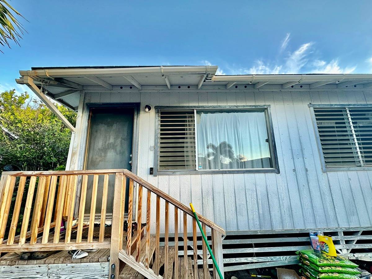 Hokuaiaina Pl, Waianae, HI 96792