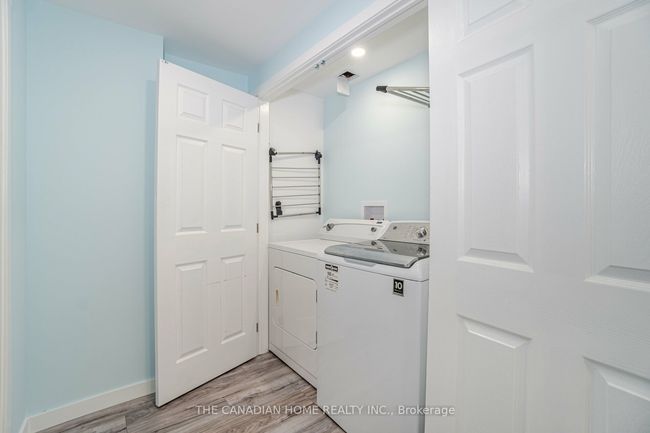 920 Mctrach Cres, House attached with 3 bedrooms, 3 bathrooms and 1 parking in Milton ON | Image 33