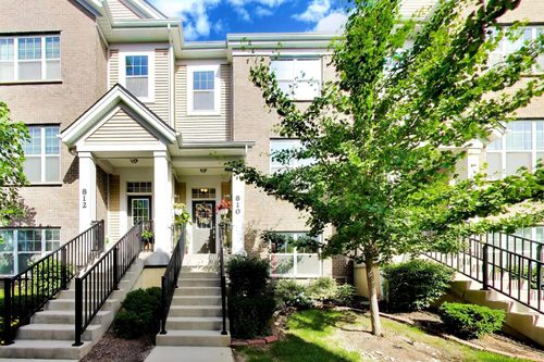 810 Lexington Cir W, Des Plaines, IL, 60016-4594 | Card Image