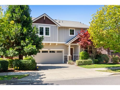 1075 Epperly Way, West Linn, OR, 97068-5400 | Card Image