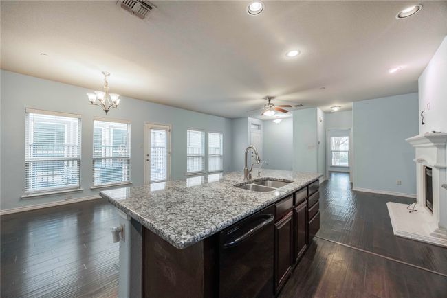 8901 Whitehead St, Townhouse with 4 bedrooms, 3 bathrooms and null parking in McKinney TX | Image 14