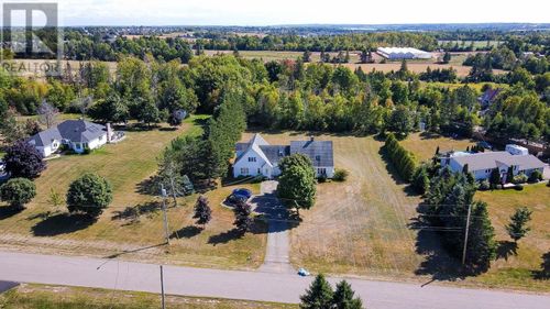 6 Fox Run Dr, Charlottetown, PE, C1E2J1 | Card Image