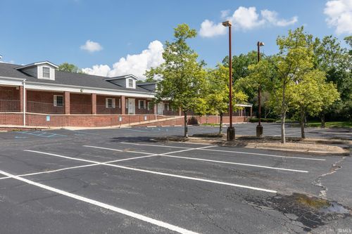 640 S Walker St, Bloomington, IN, 47403-2158 | Card Image