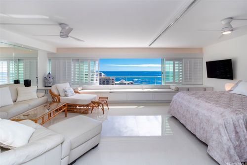 apt-1807-2895 Kalakaua Ave, Honolulu, HI, 96815-4008 | Card Image