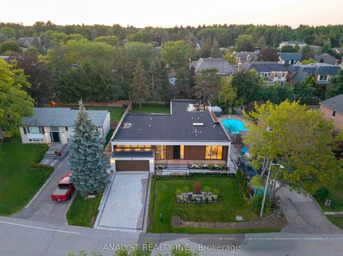 82 Donhill Cres, Kleinburg, ON, L0J1C0 | Card Image