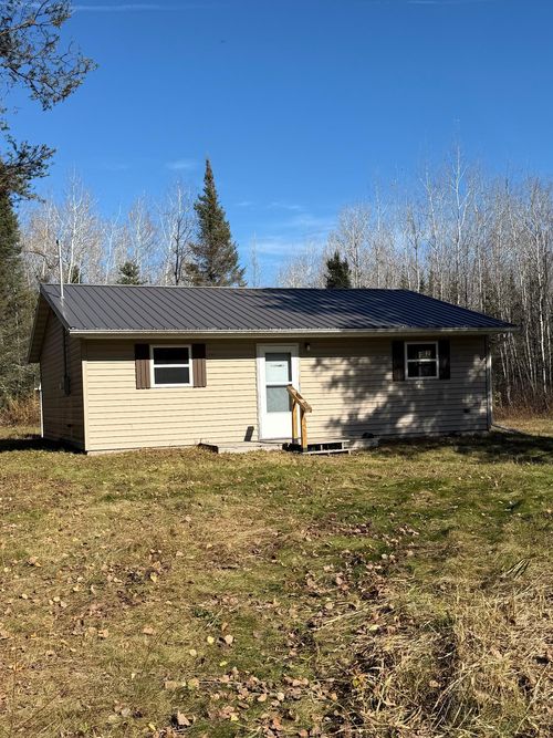 W6106 Hoefferle Rd, Park Falls, WI, 54552 | Card Image