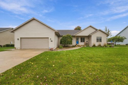 710 Winter Dr, Cedar Falls, IA, 50613-1194 | Card Image