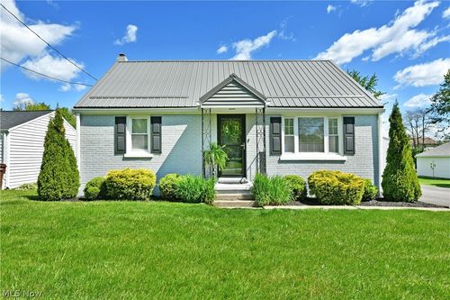 306 Glendola Avenue Nw, Warren, OH, 44483 | Card Image